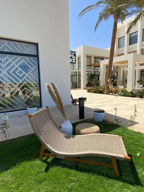 Paradise Lounge