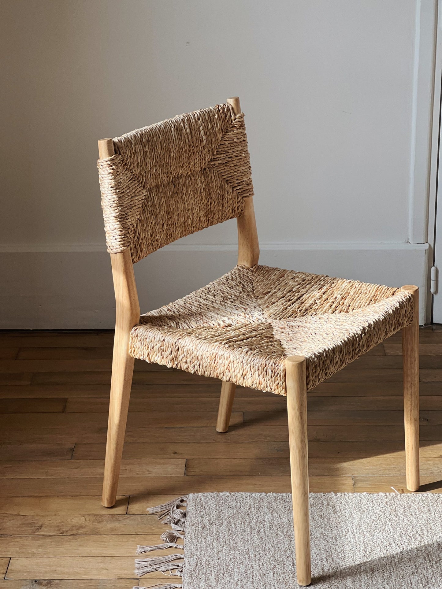 Kemet Chair