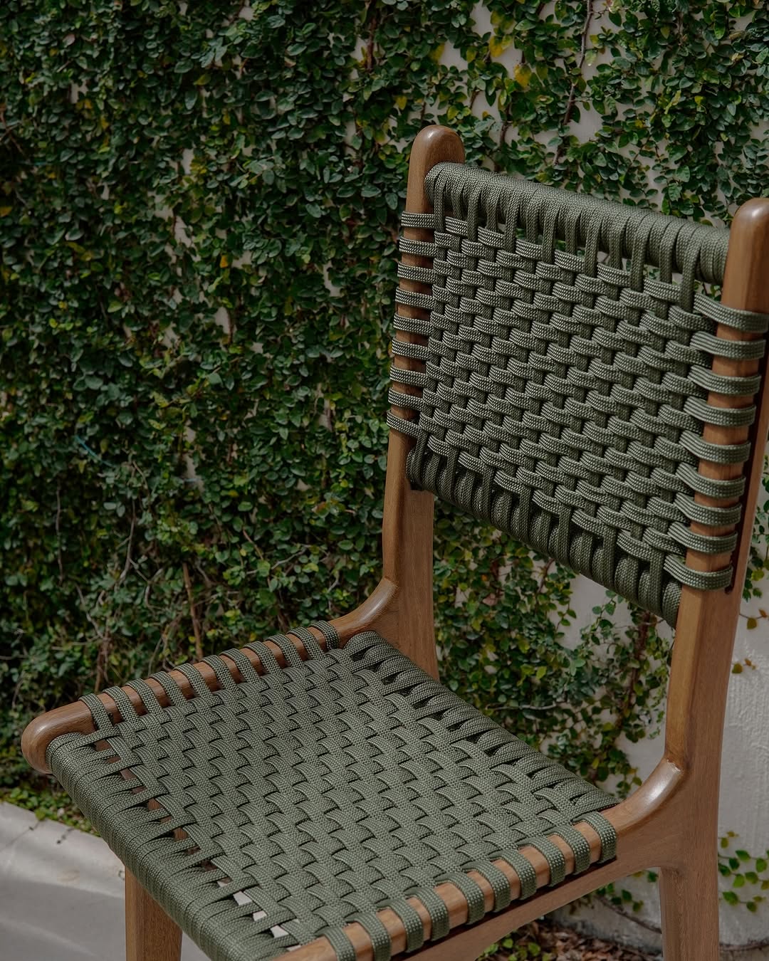 Peony Bar Chair
