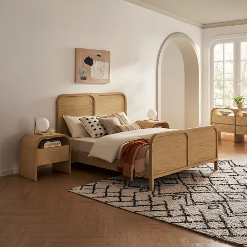 Crescent Bed