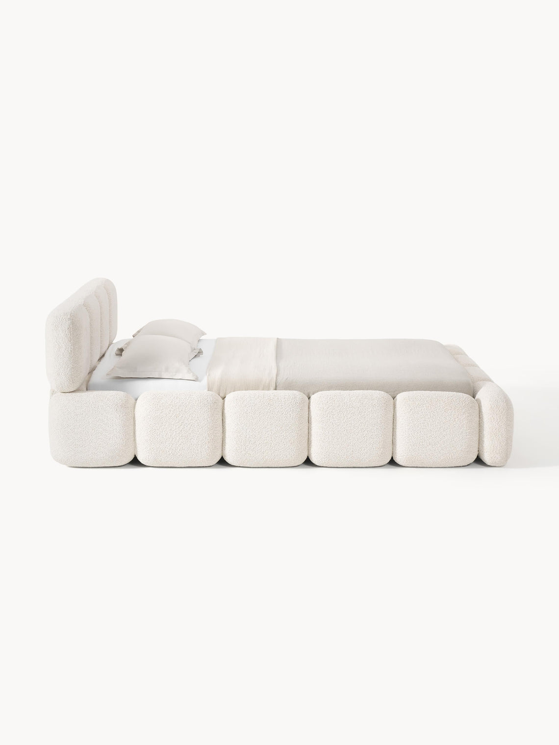 Quilted plush-loop bed