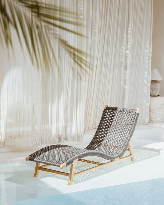 Chaise Lounge