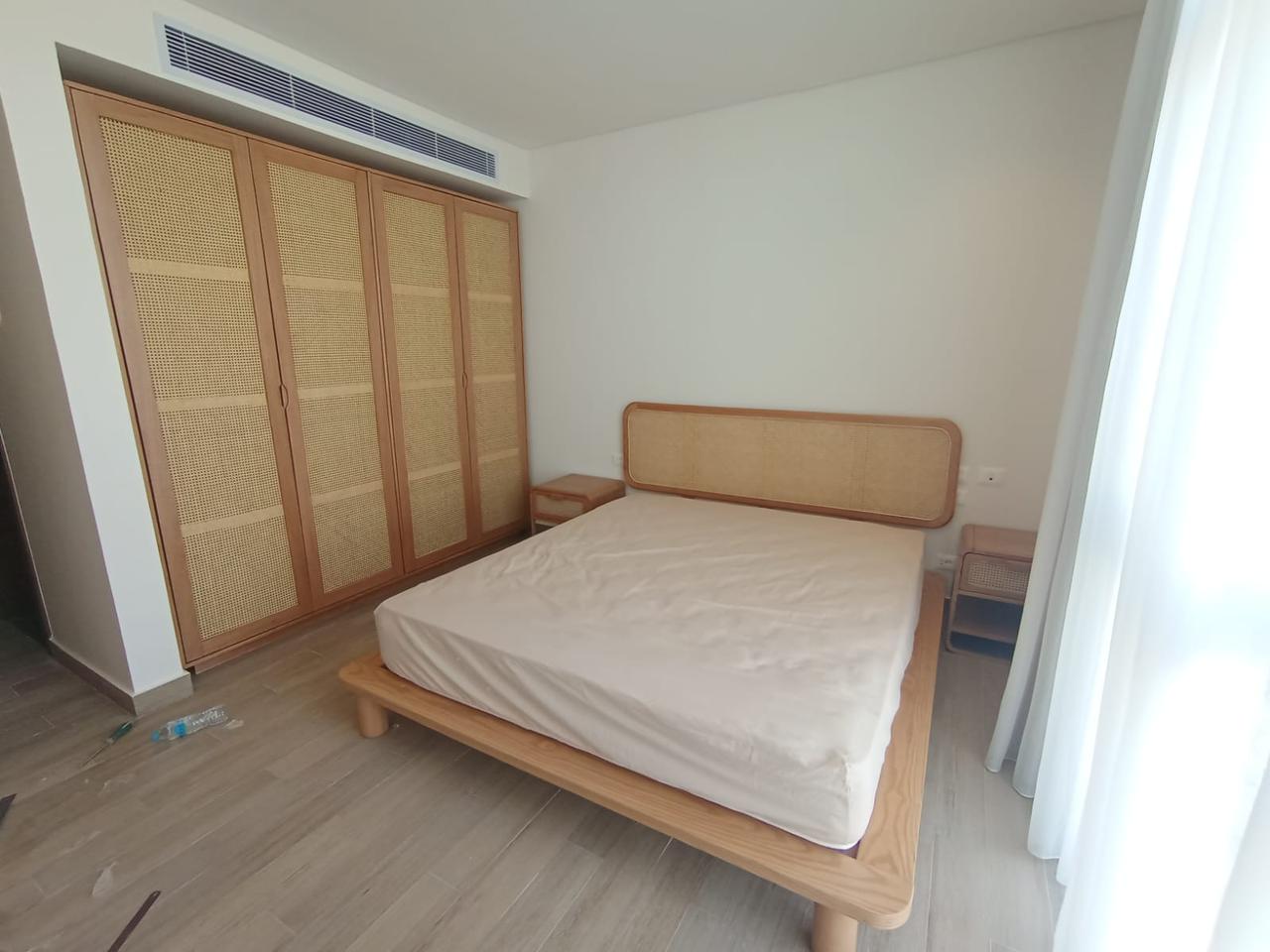 Soledad Bed