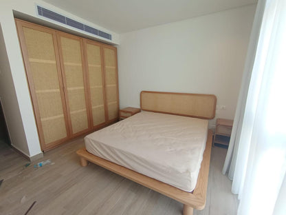 Soledad Bed