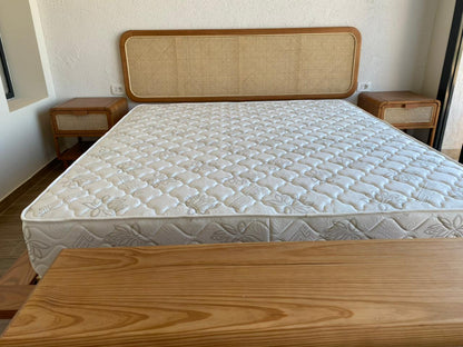 Soledad Bed