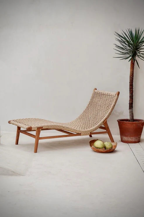 Paradise Lounge