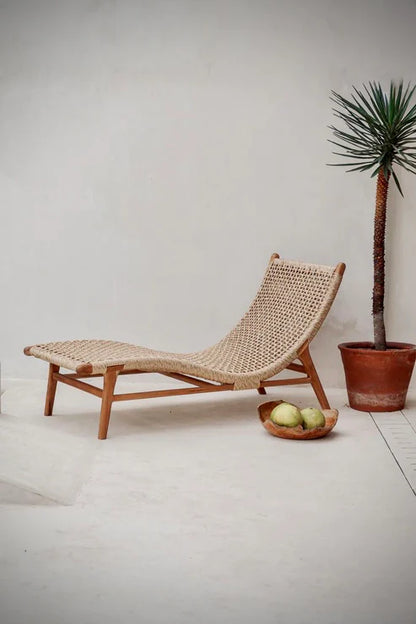 Paradise Lounge
