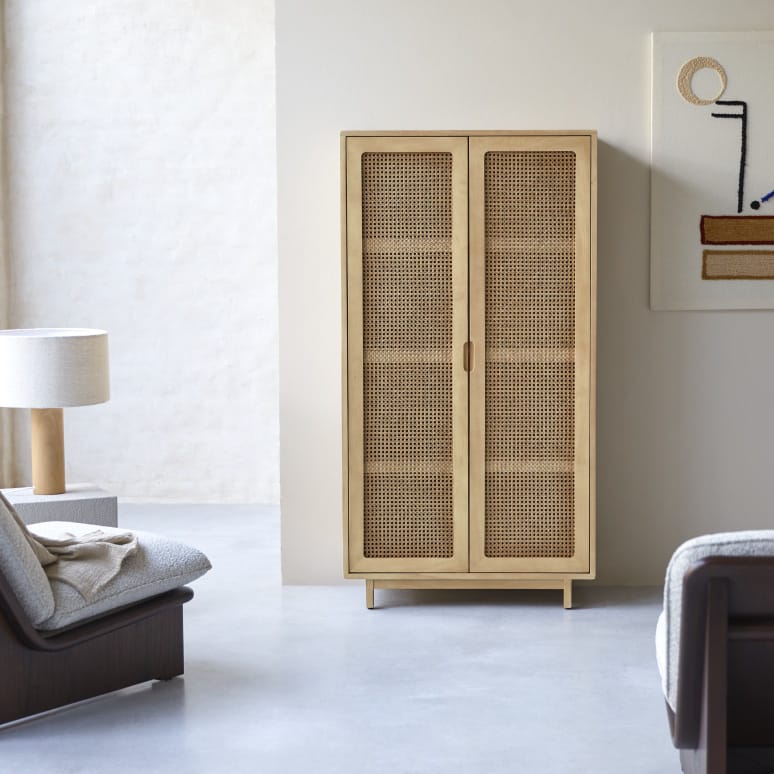 Luis Wardrobe
