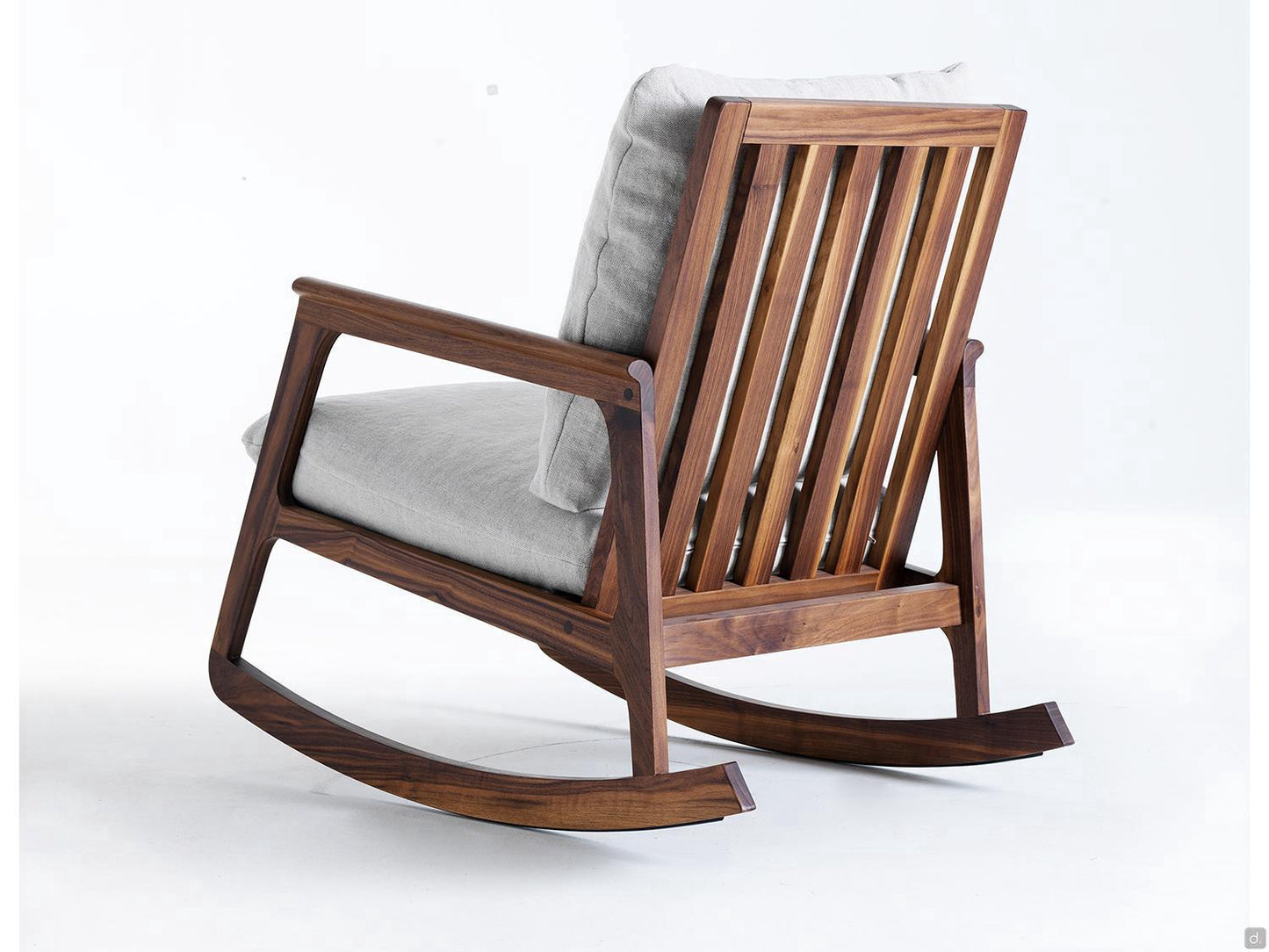 Laxy Chair