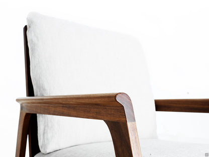 Laxy Chair