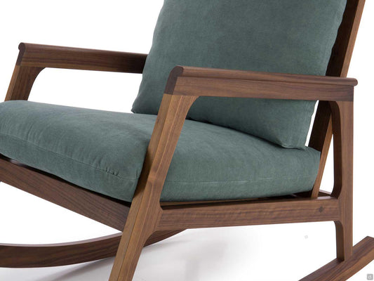 Laxy Chair