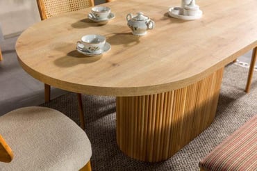 Blanca Table Set