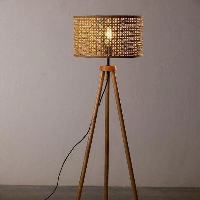 RATTAN FLOOR LAMP